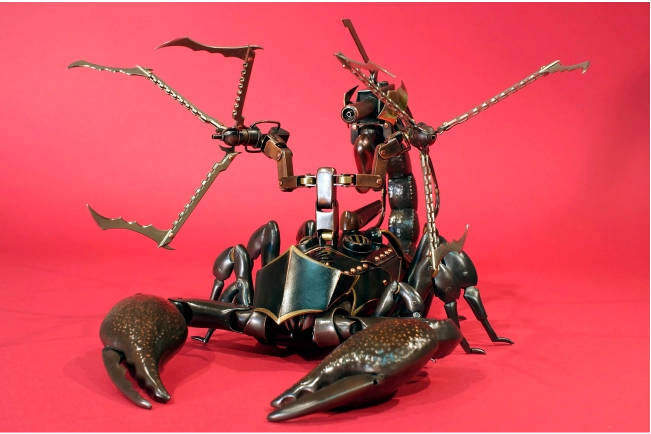 Scorpion（幅21×奥行26×高さ15cm）935,000円