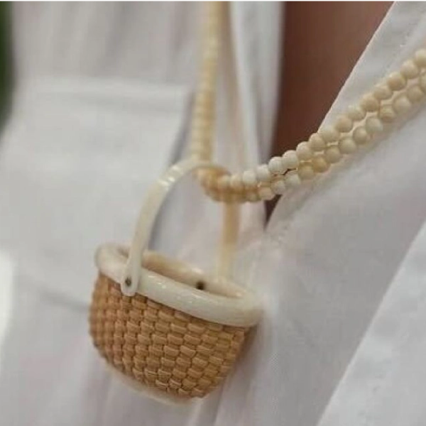 Mini Oval Basket 1_1/8 Ivory One handle