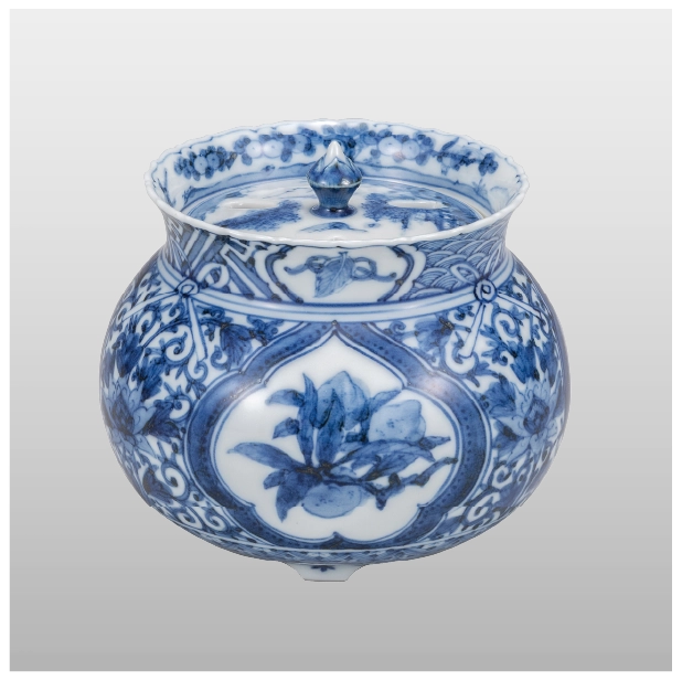 青華吉祥果実文 香炉（約径10.8×高さ10cm）264,000円