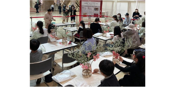 親子でいけばなワークショップ