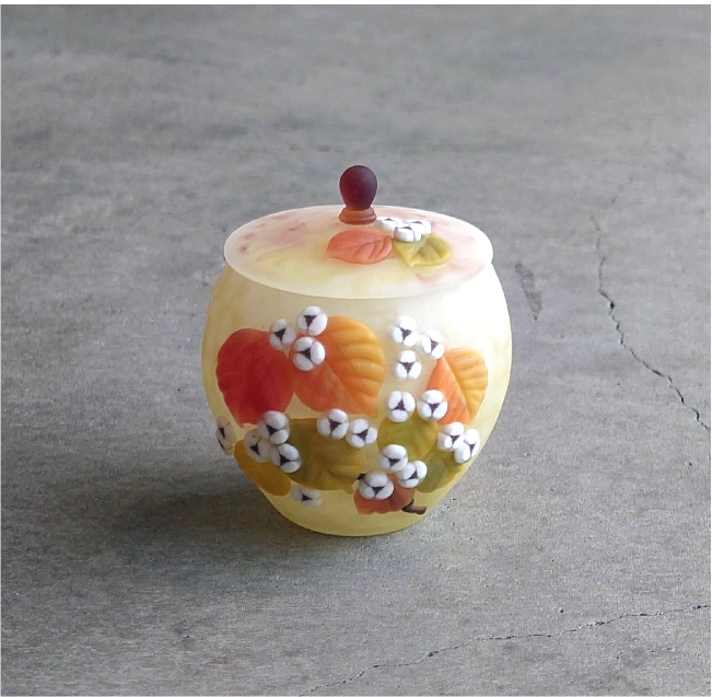 川北友果（ガラス）