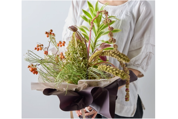 秋のお花を束ねるレッスン