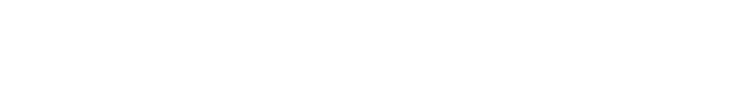 まるで炎が燃えてるよう。紙製の巨大キャンドル。