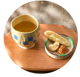BYTEN TEA SET（1人前）880円