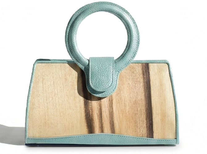 くり手型ハンドバッグ