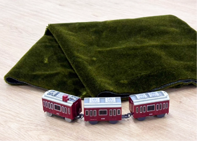 電車の座席シートを使って工作しよう！